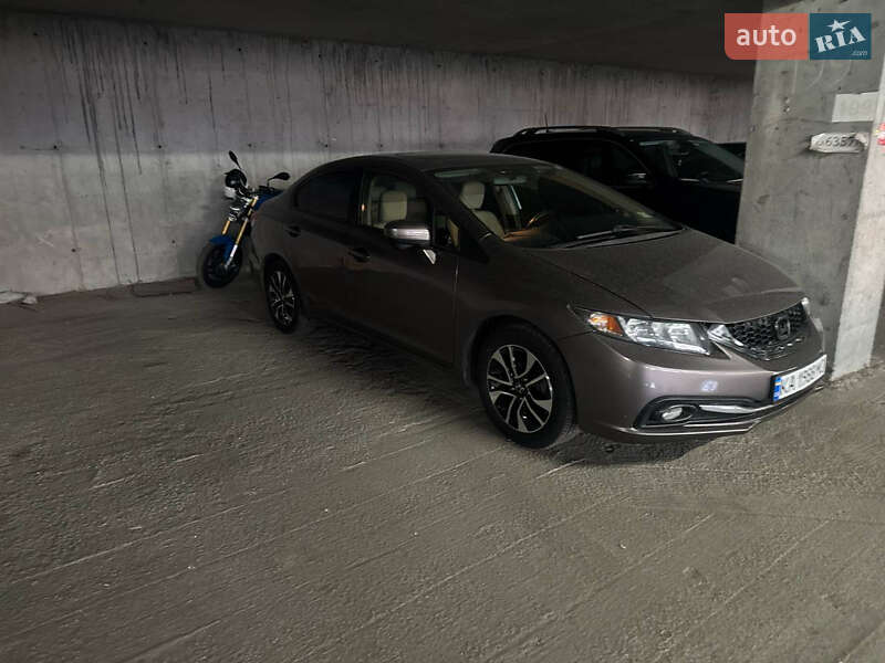Седан Honda Civic 2014 в 