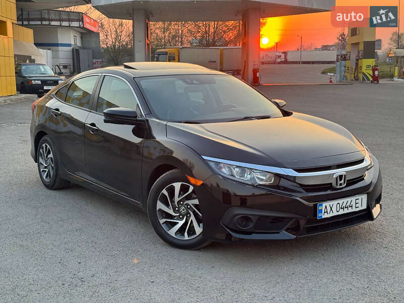 Седан Honda Civic 2016 в 