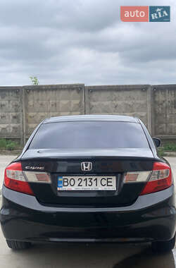 Седан Honda Civic 2012 в 