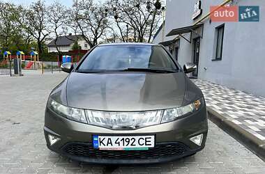 Хэтчбек Honda Civic 2007 в 