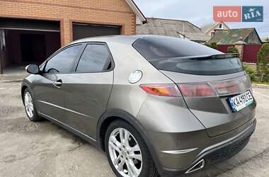 Хэтчбек Honda Civic 2007 в 