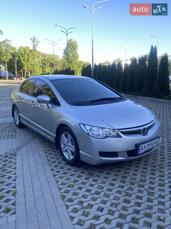 Седан Honda Civic 2008 в Харкові
