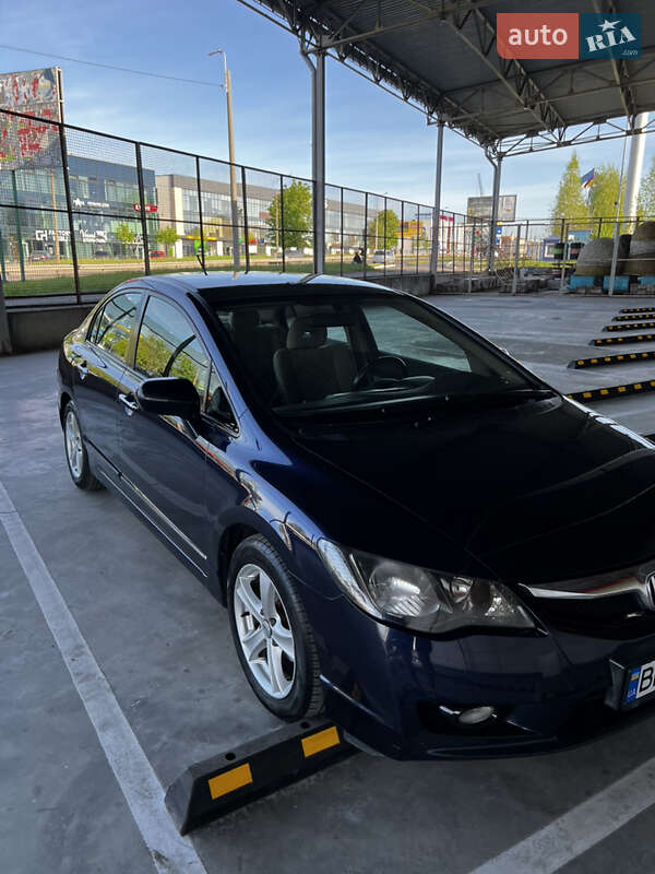 Седан Honda Civic 2010 в Рівному