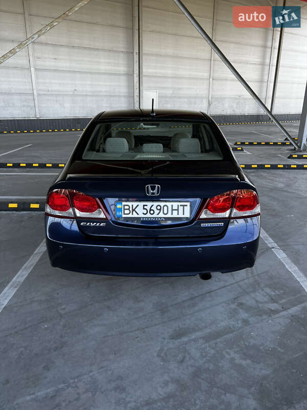 Седан Honda Civic 2010 в Рівному