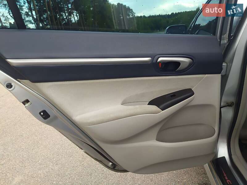 Седан Honda Civic 2006 в Житомире