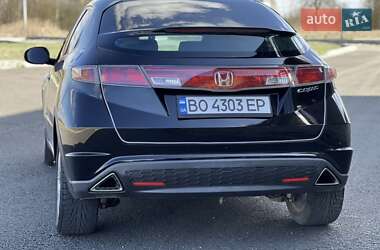 Хэтчбек Honda Civic 2007 в 