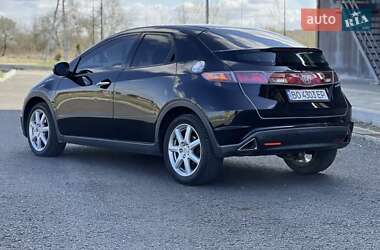 Хэтчбек Honda Civic 2007 в 