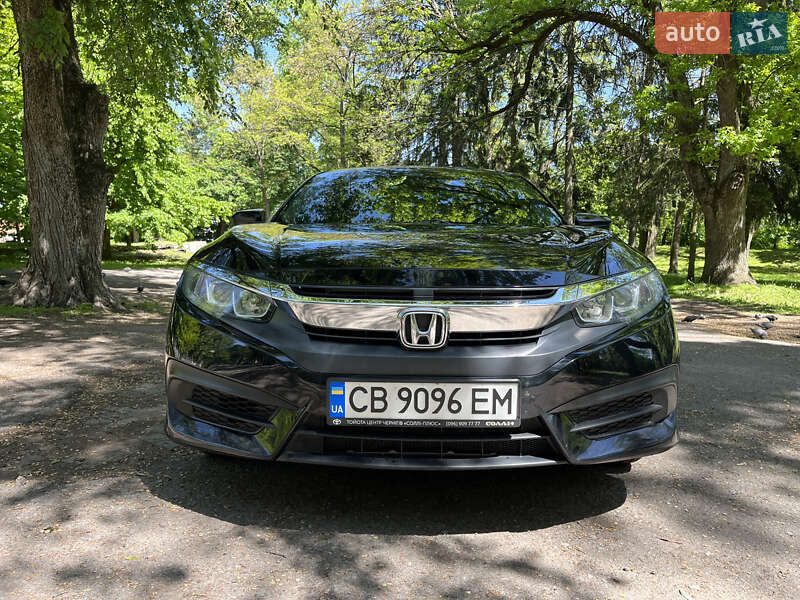 Седан Honda Civic 2018 в Чернігові