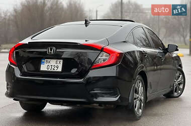 Хетчбек Honda Civic 2016 в 