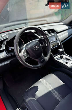 Седан Honda Civic 2016 в 