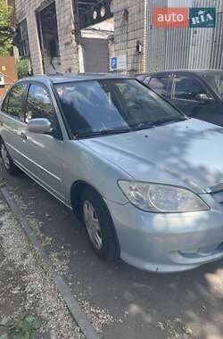Седан Honda Civic 2004 в 