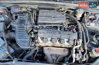 Седан Honda Civic 2004 в 