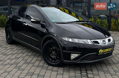 Хэтчбек Honda Civic 2008 в Мукачево