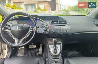 Хэтчбек Honda Civic 2010 в 