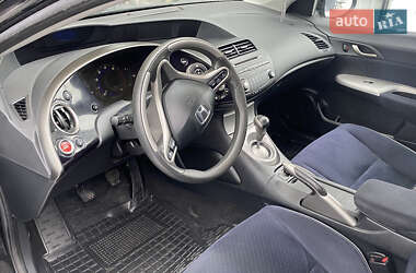 Хэтчбек Honda Civic 2006 в Виннице