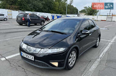 Хэтчбек Honda Civic 2006 в Кременчуге