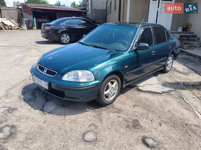 Седан Honda Civic 1997 в Запоріжжі