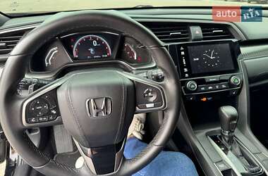 Хэтчбек Honda Civic 2018 в 