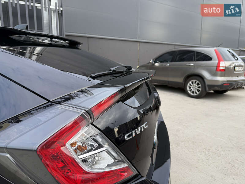 Хэтчбек Honda Civic 2017 в Киеве