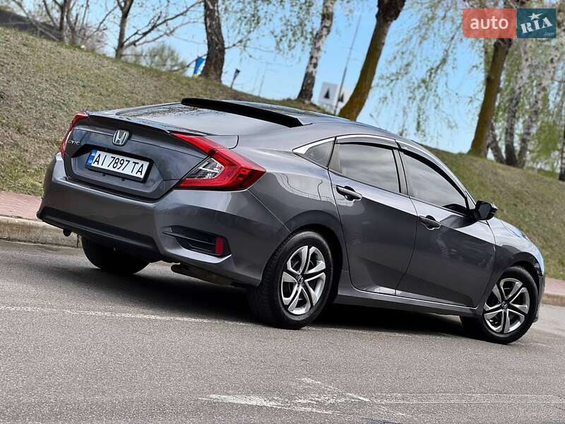 Седан Honda Civic 2016 в Києві