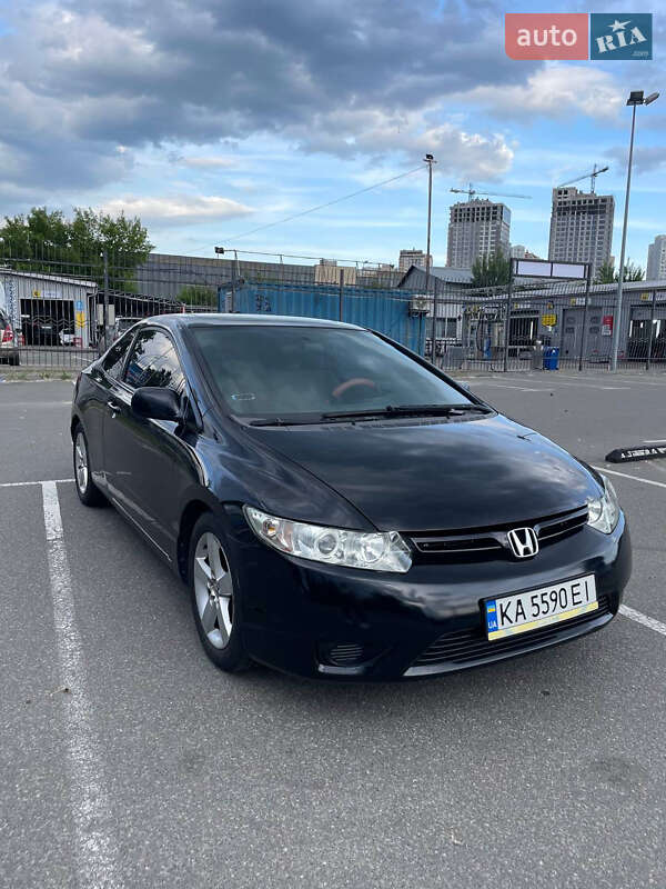 Купе Honda Civic 2007 в Киеве