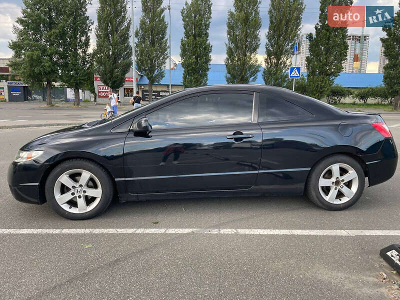 Купе Honda Civic 2007 в Киеве