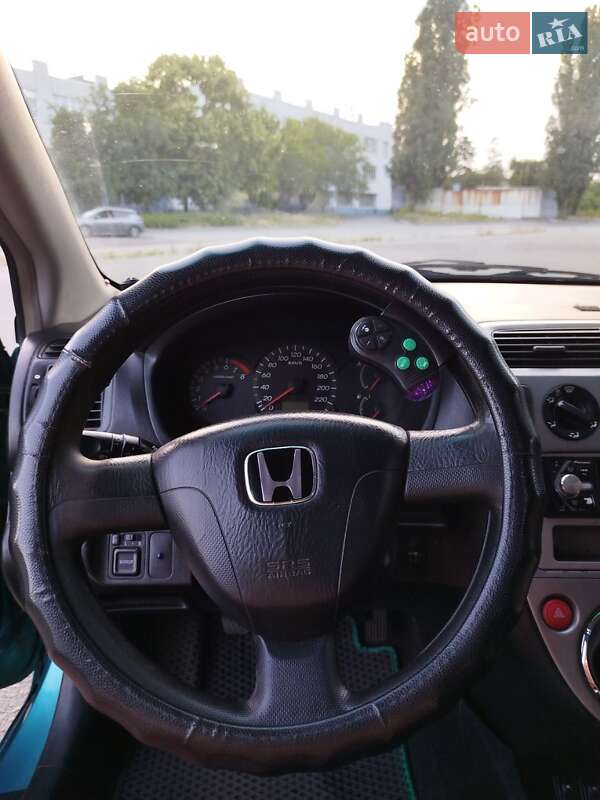 Хэтчбек Honda Civic 2002 в Днепре