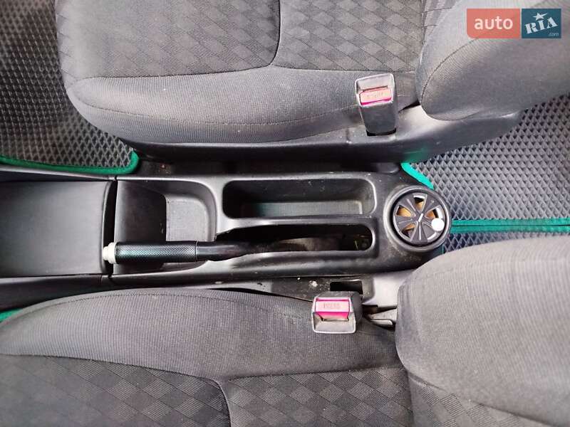 Хэтчбек Honda Civic 2002 в Днепре