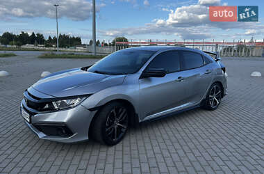 Хэтчбек Honda Civic 2019 в 