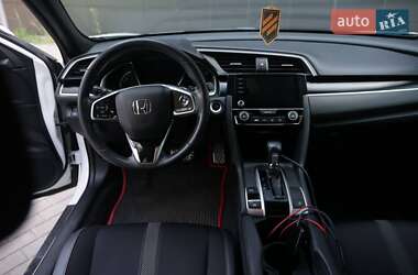 Седан Honda Civic 2019 в Славянске