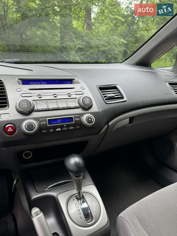 Седан Honda Civic 2007 в Киеве