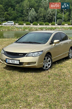 Седан Honda Civic 2007 в Днепре