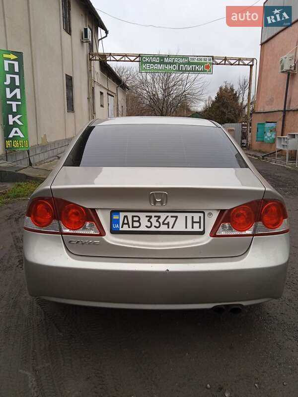 Седан Honda Civic 2006 в Тульчині