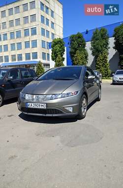 Хэтчбек Honda Civic 2006 в Киеве