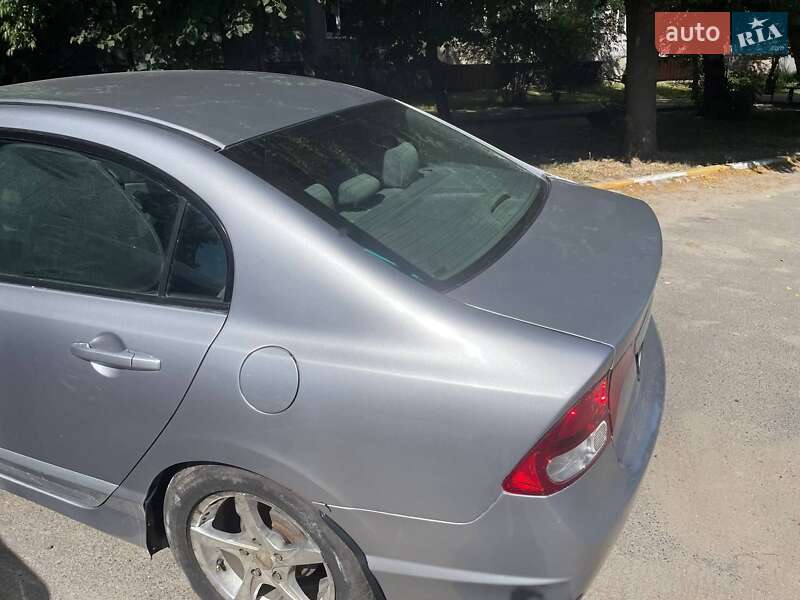 Седан Honda Civic 2010 в Києві