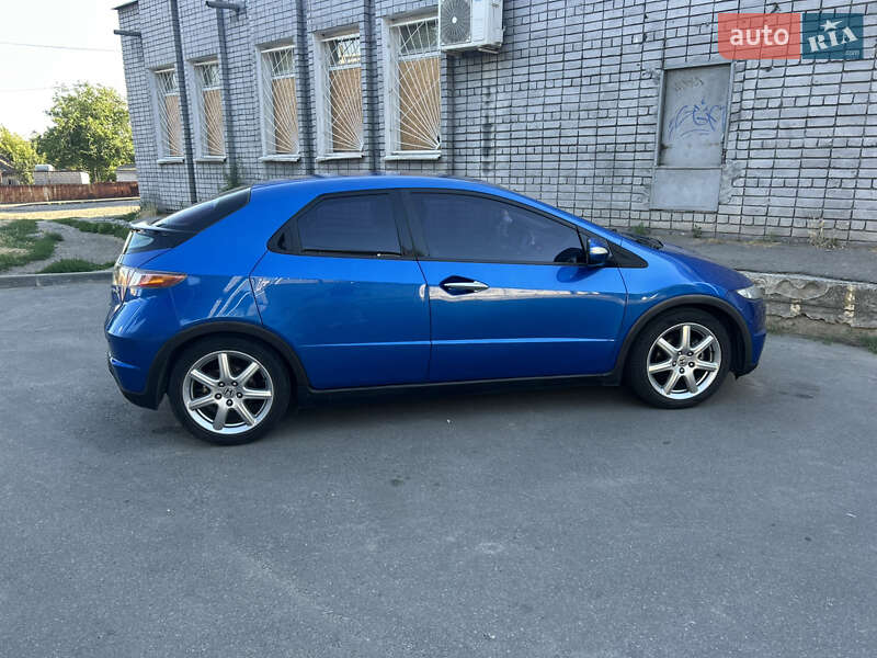 Хетчбек Honda Civic 2007 в Дніпрі