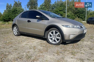 Хэтчбек Honda Civic 2008 в Львове