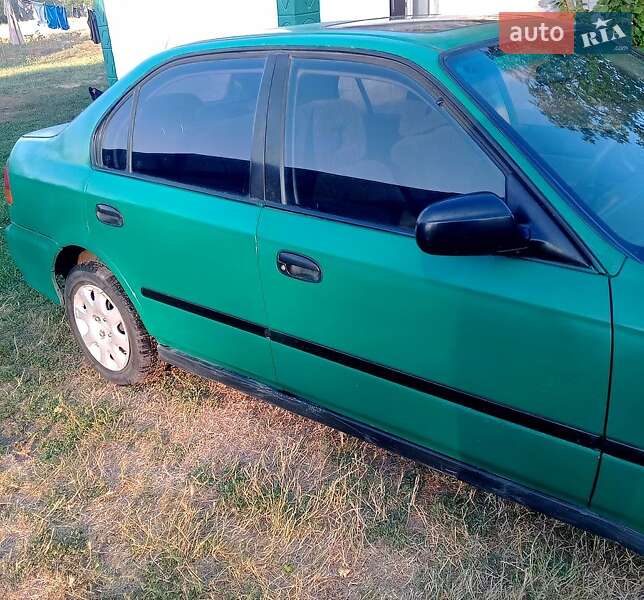 Лифтбек Honda Civic 1998 в Первомайске