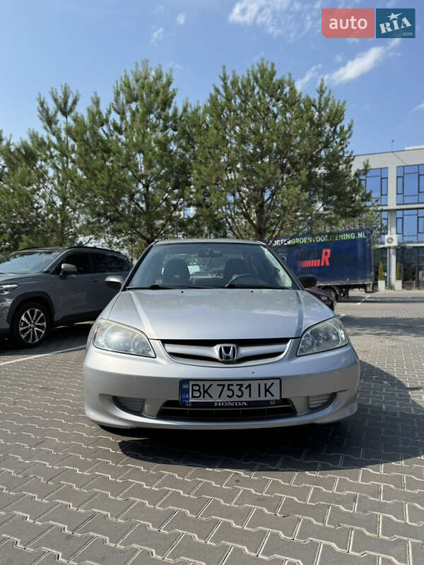 Седан Honda Civic 2005 в Рівному