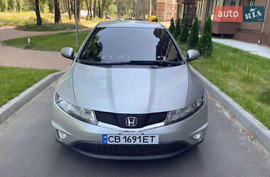 Хэтчбек Honda Civic 2010 в Чернигове