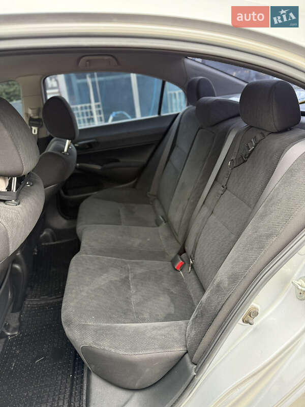 Седан Honda Civic 2011 в Львове