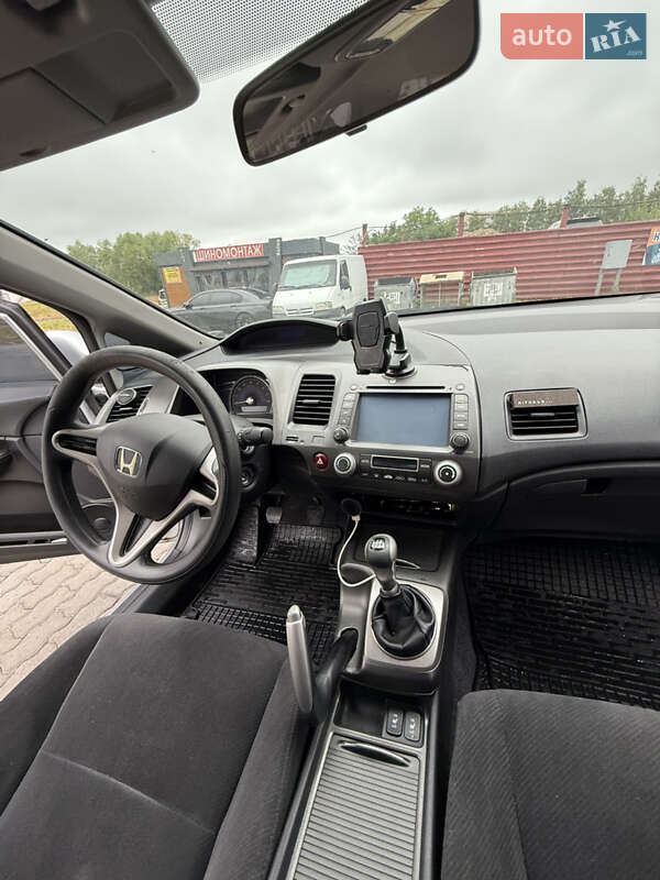 Седан Honda Civic 2011 в Львове