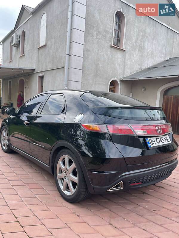 Хэтчбек Honda Civic 2006 в Одессе