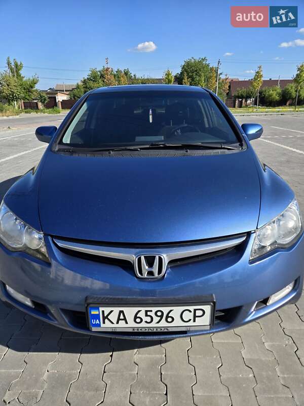 Седан Honda Civic 2008 в Ирпене