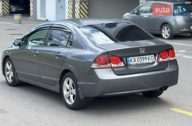 Седан Honda Civic 2011 в 