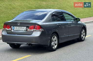 Седан Honda Civic 2011 в 
