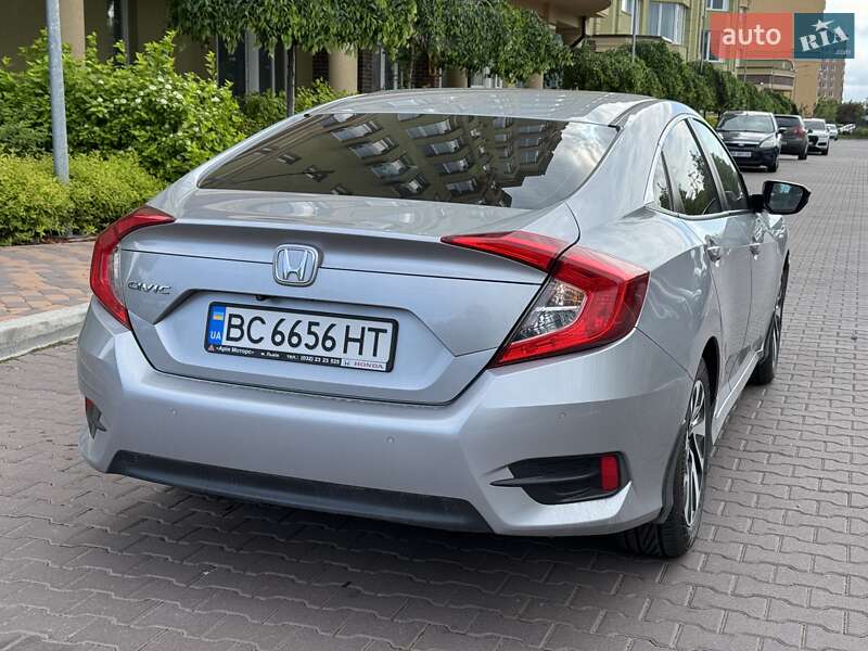 Седан Honda Civic 2018 в Киеве