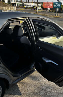 Хэтчбек Honda Civic 2006 в 