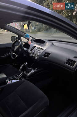 Седан Honda Civic 2011 в 