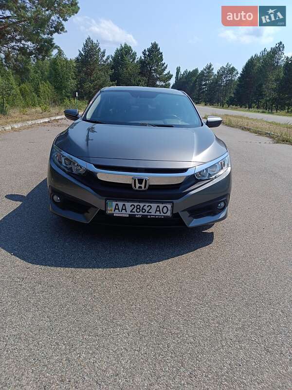 Седан Honda Civic 2018 в Киеве
